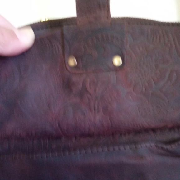 Rustic Dark brown floral embossed burnished leather crossbody bag - Picture 4 of 11
